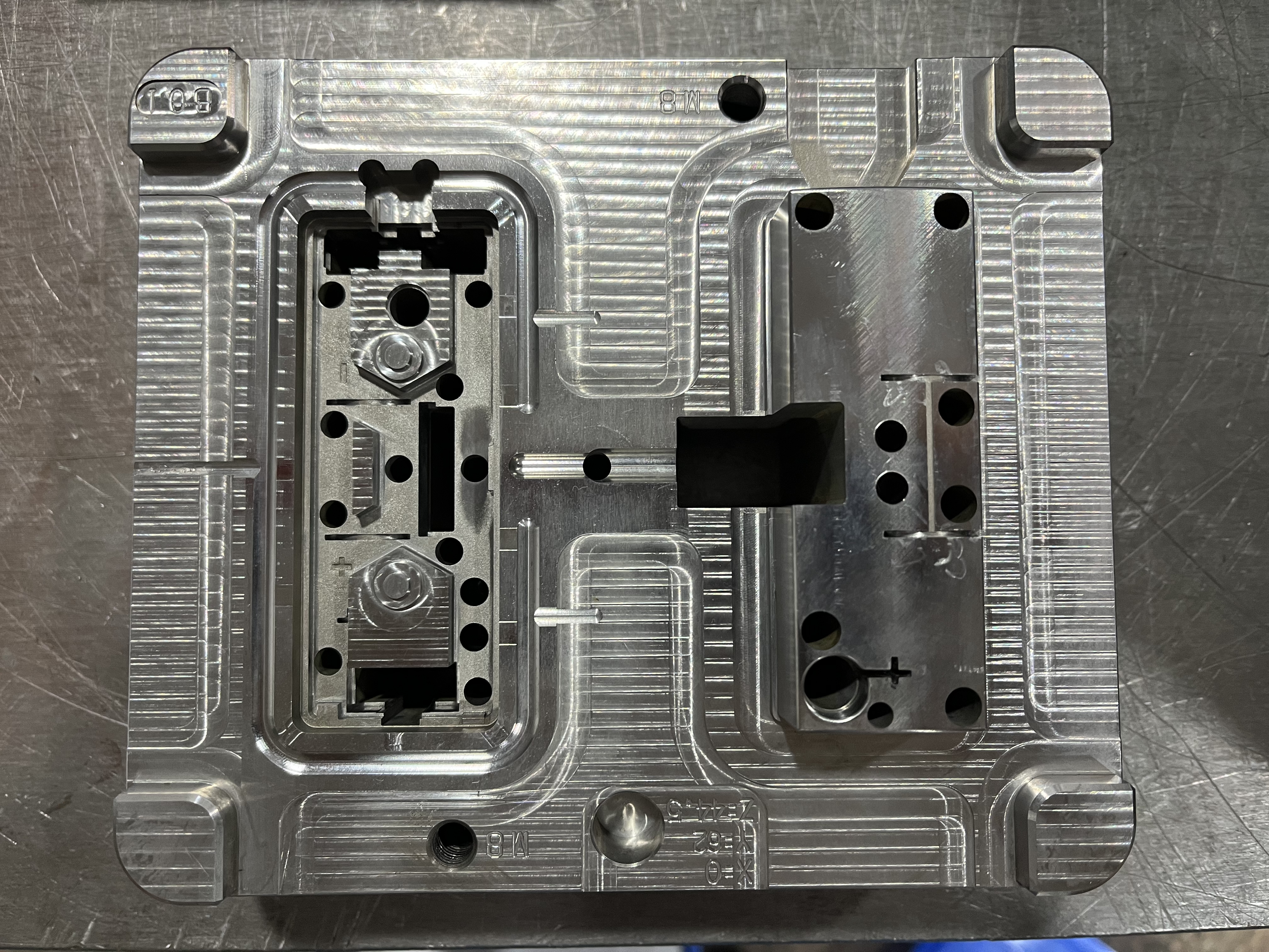 Custom Precise CNC Machined Metal Parts