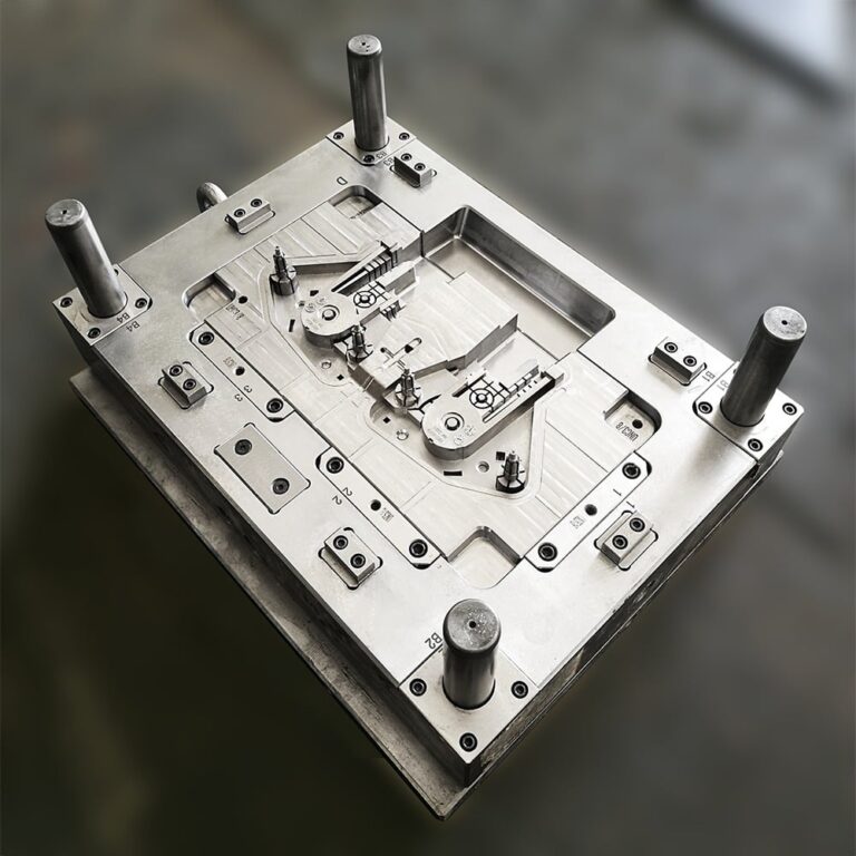 What Do I Need To Pay Attention To During The Manufacturing Process Of Injection Molds?